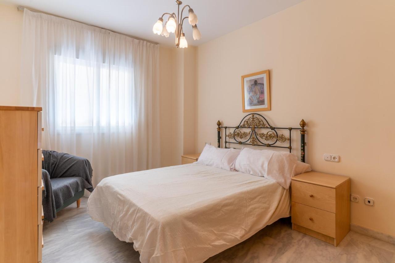 Estepona Beachside Apartment Luaran gambar